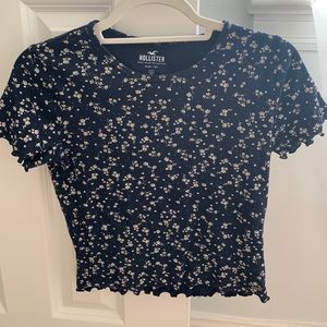 Hollister tee